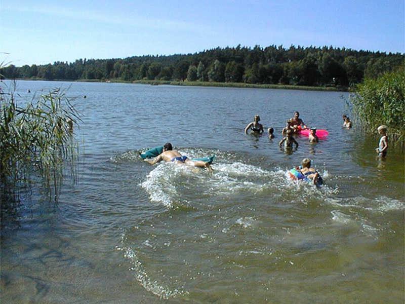 Finnhaussiedlung Am Garder See Lohmen  ภายนอก รูปภาพ